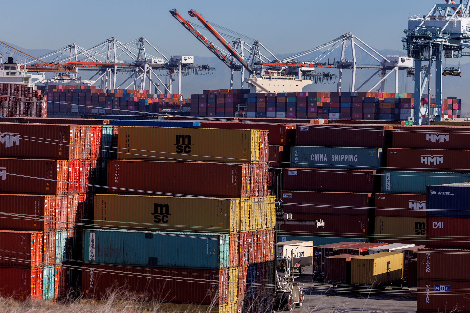 10月中国出口的集装箱下降冲击着美国西海岸港口
