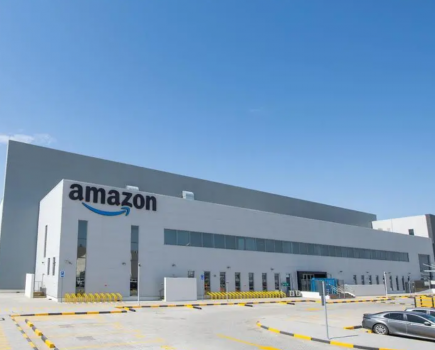 亚马逊在阿联酋开设新配送中心，总存储容量提高70％！
